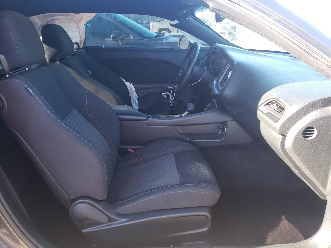 Photo 5 from auction – 2019 DODGE CHALLENGER with VIN 2C3CDZAG6KH503875