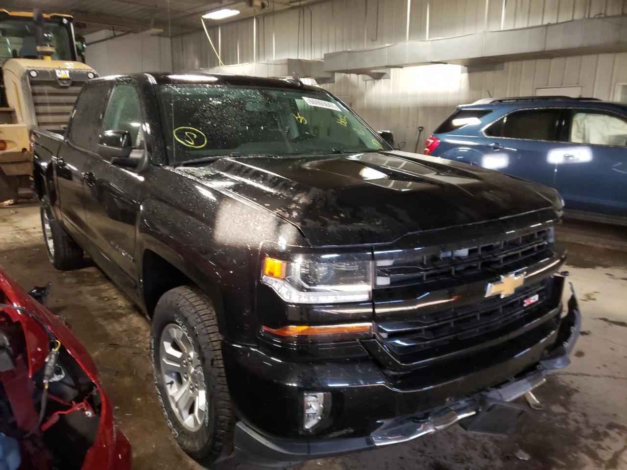 CHEVROLET SILVERADO 2017 with VIN 3GCUKREC1HG102210 - Photo from auction
