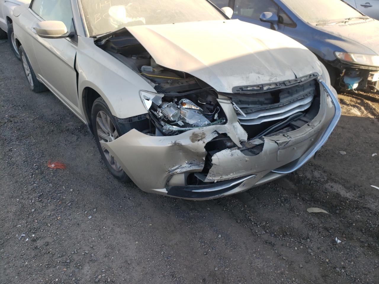 Photo 9 from auction – 2014 CHRYSLER 200 TOURIN with VIN 1C3BCBEB4EN157938