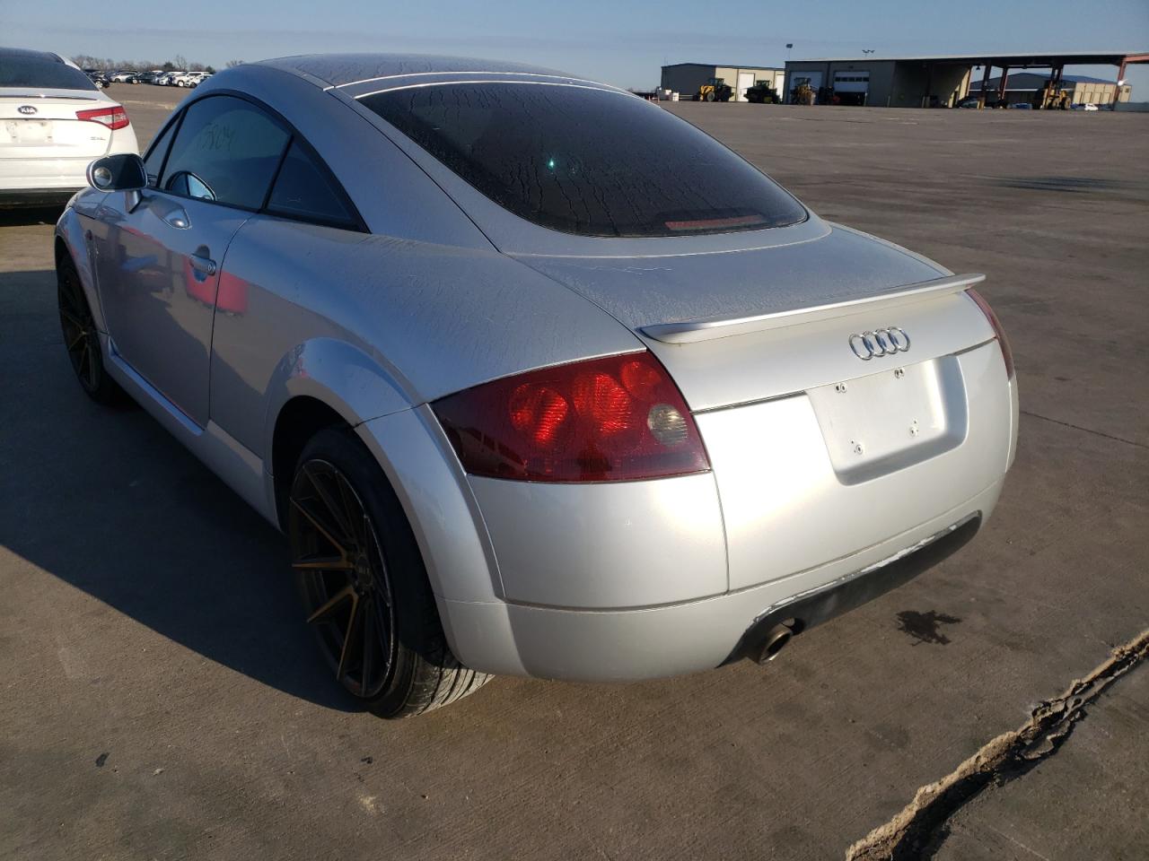 Photo 3 from auction – 2003 AUDI TT with VIN TRUSC28NX31010602