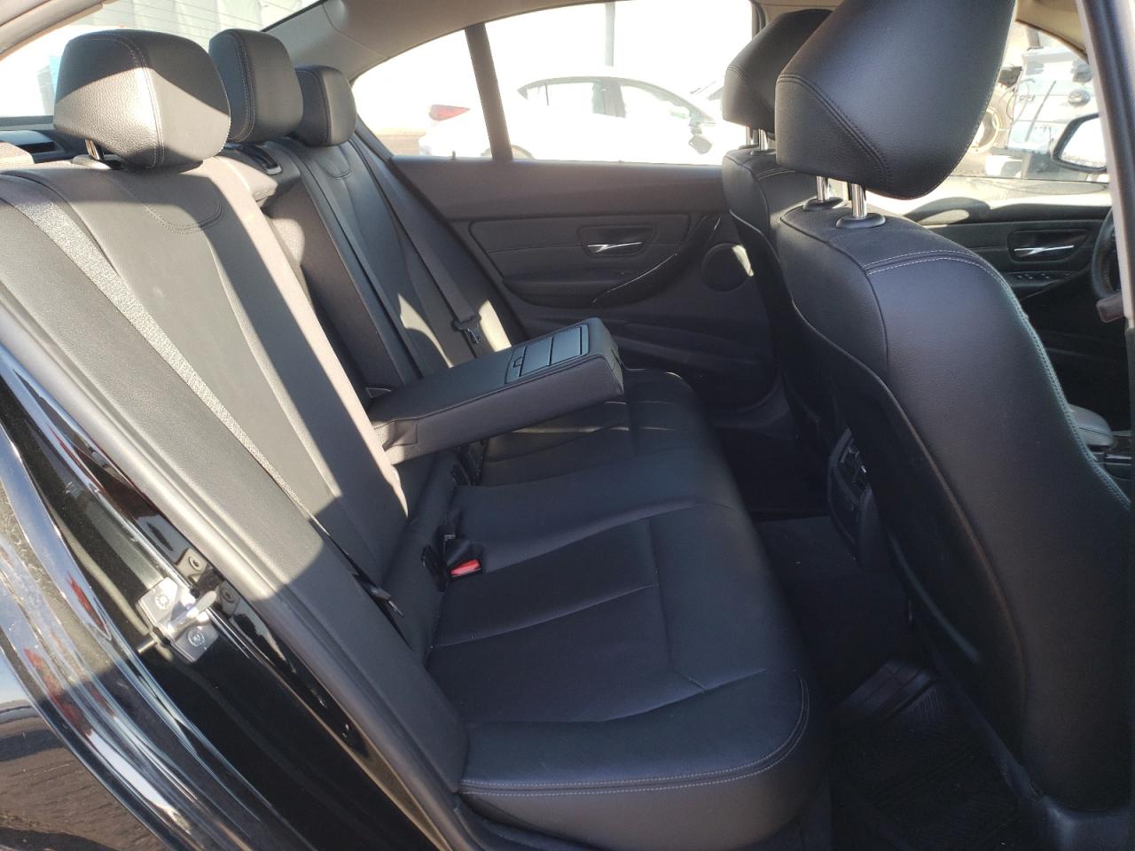 Photo 6 from auction – 2013 BMW 320 I XDRI with VIN WBA3C3C59DF978929