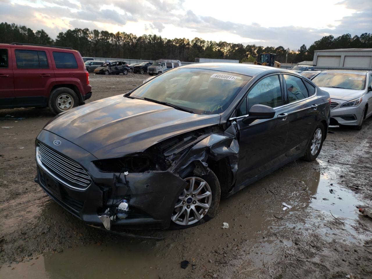 Photo 2 from auction – 2016 FORD FUSION with VIN 3FA6P0G79GR255724