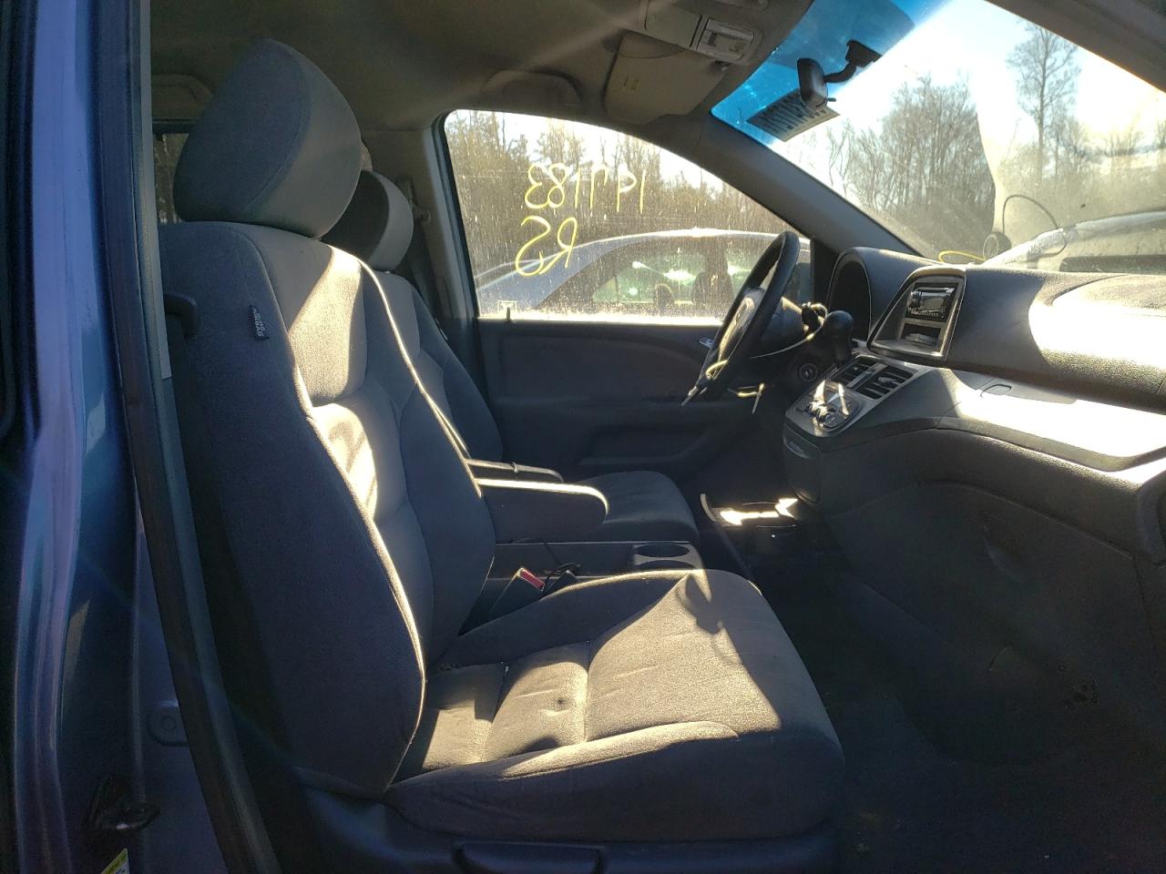 Photo 5 from auction – 2006 HONDA ODYSSEY EX with VIN 5FNRL38496B065592