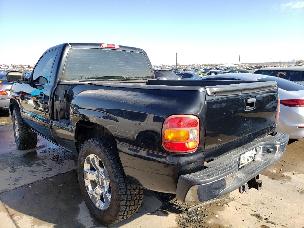 Photo 3 from auction – 2003 CHEVROLET SILVERADO with VIN 1GCEK14T73Z242066