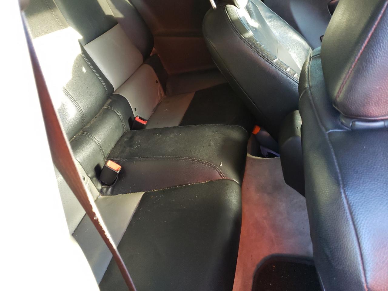 Photo 6 from auction – 2010 CHEVROLET CAMARO LT with VIN 2G1FB1EV3A9130899