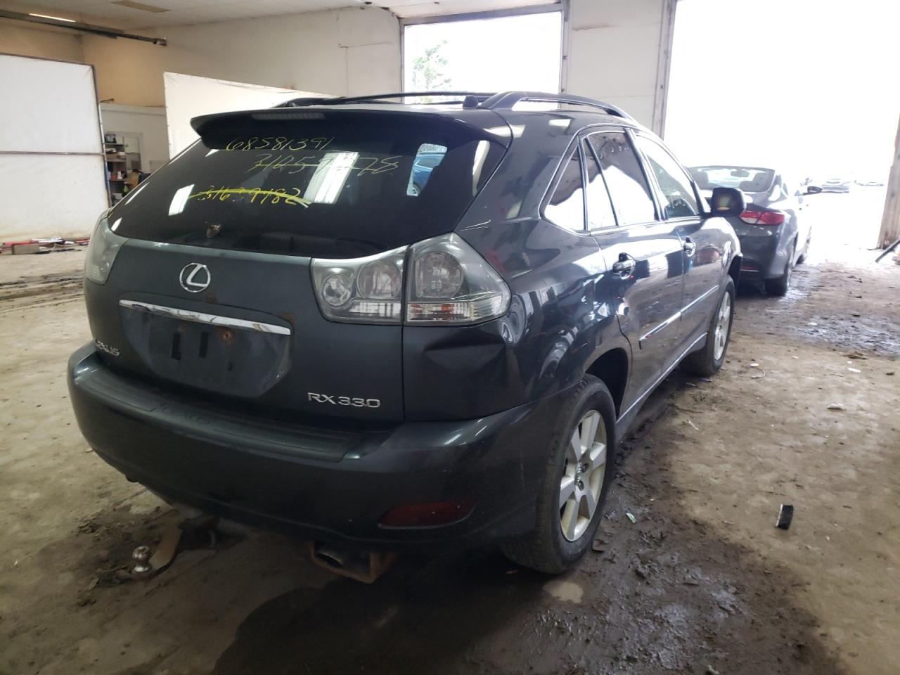 Photo 4 from auction – 2004 LEXUS RX 330 with VIN JTJHA31U440010097