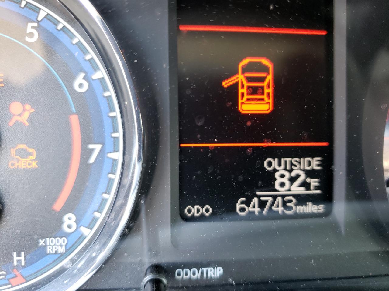 Photo 8 from auction – 2018 TOYOTA COROLLA L with VIN 2T1BURHE4JC011754