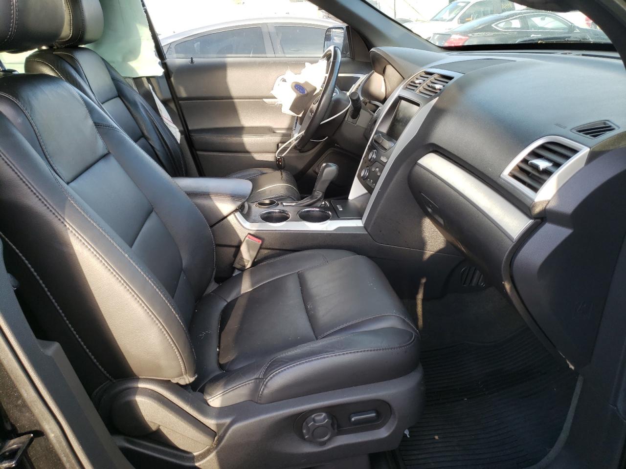 Photo 5 from auction – 2013 FORD EXPLORER X with VIN 1FM5K7D85DGC57642