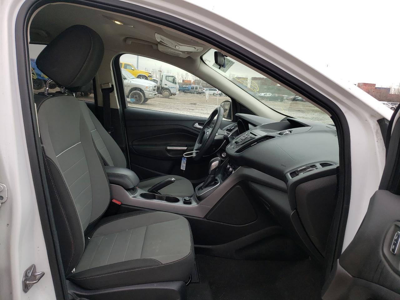 Photo 5 from auction – 2014 FORD ESCAPE SE with VIN 1FMCU0G97EUD32857