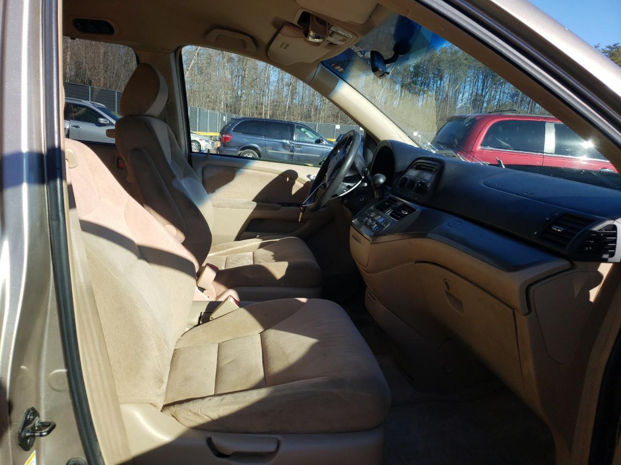 Photo 5 from auction – 2005 HONDA ODYSSEY EX with VIN 5FNRL38485B123948