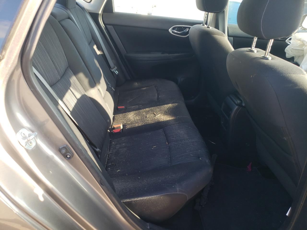 Photo 6 from auction – 2017 NISSAN SENTRA S with VIN 3N1AB7AP8HL656791