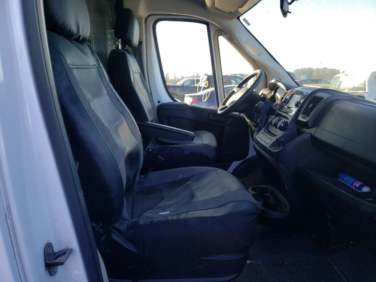 Photo 5 from auction – 2021 RAM PROMASTER with VIN 3C6MRVJG4ME524983