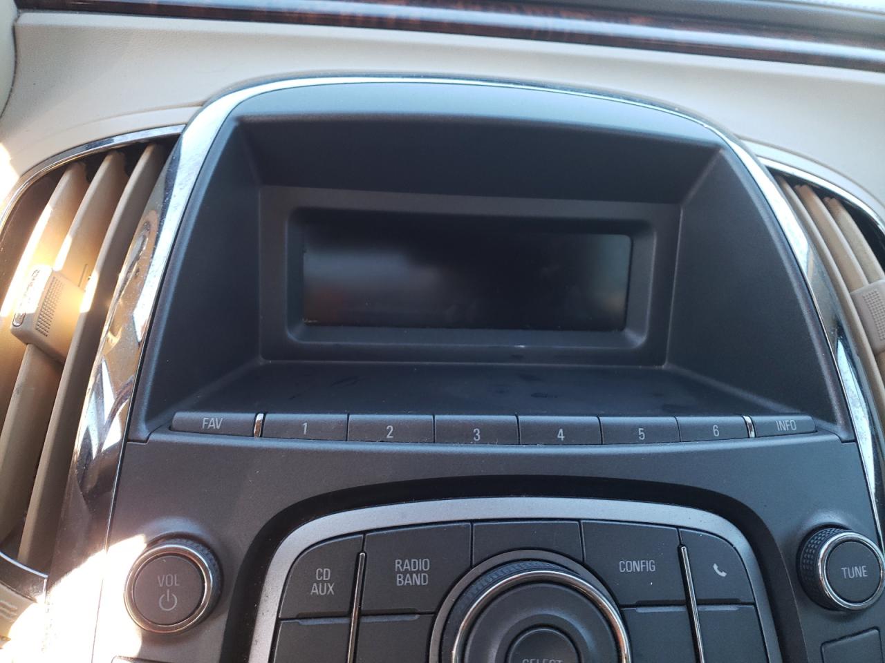 Foto 9 de la subasta – 2012 BUICK LACROSSE P con VIN 1G4GD5E38CF265300
