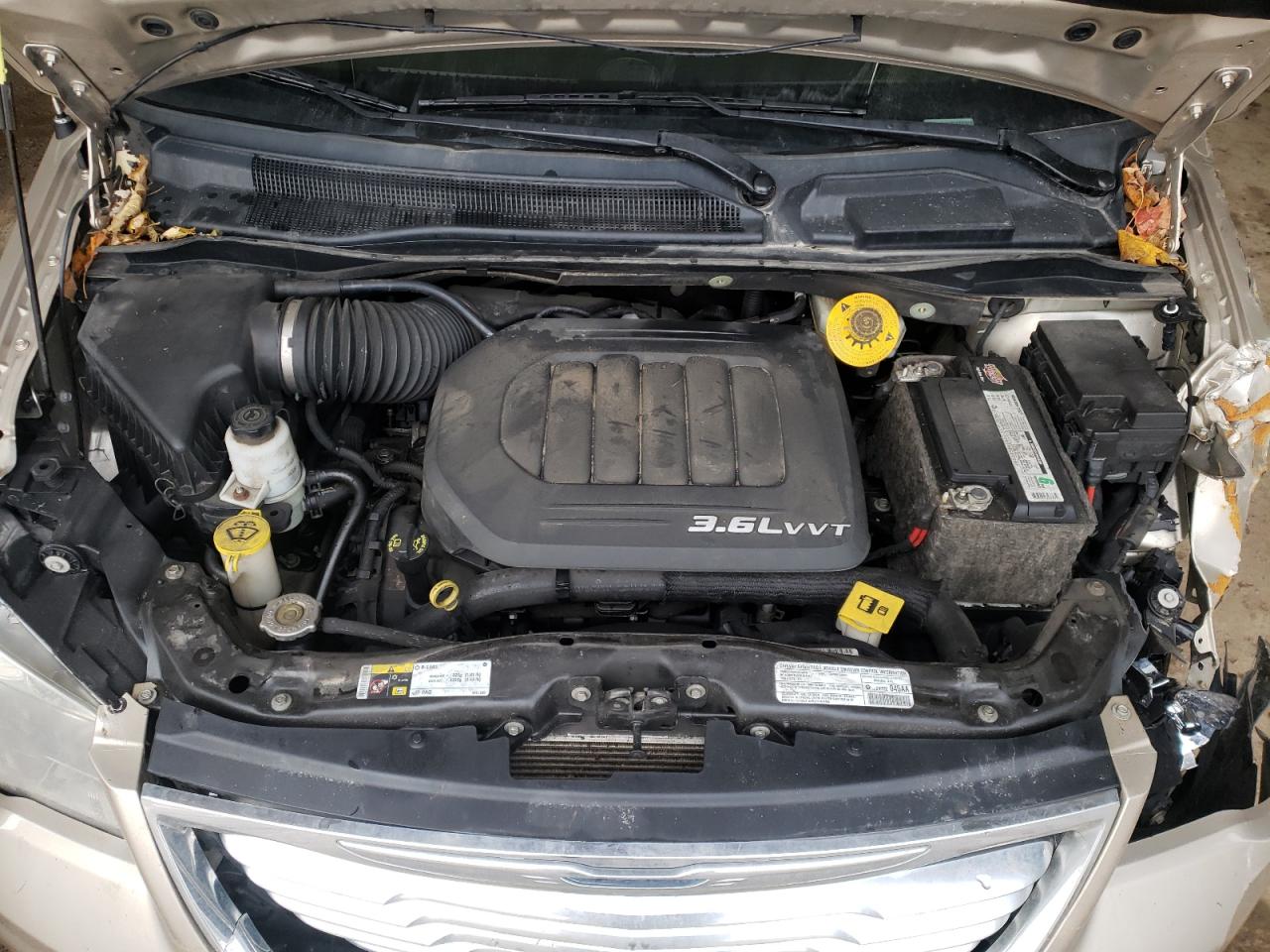 Photo 7 from auction – 2013 CHRYSLER TOWN & COU with VIN 2C4RC1CG9DR818142