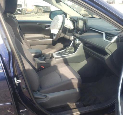 Photo 5 from auction – 2019 TOYOTA RAV4 XLE with VIN 2T3P1RFVXKC052920