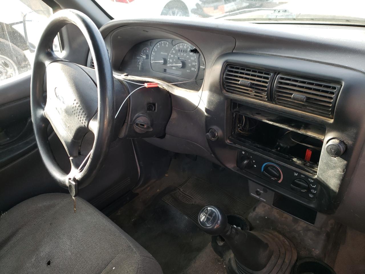 Photo 9 from auction – 2002 FORD RANGER with VIN 1FTYR10D52PA26556