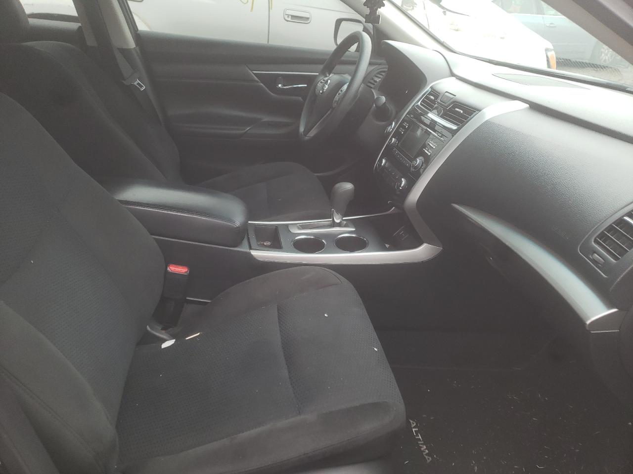 Photo 5 from auction – 2015 NISSAN ALTIMA 2.5 with VIN 1N4AL3AP4FN386173