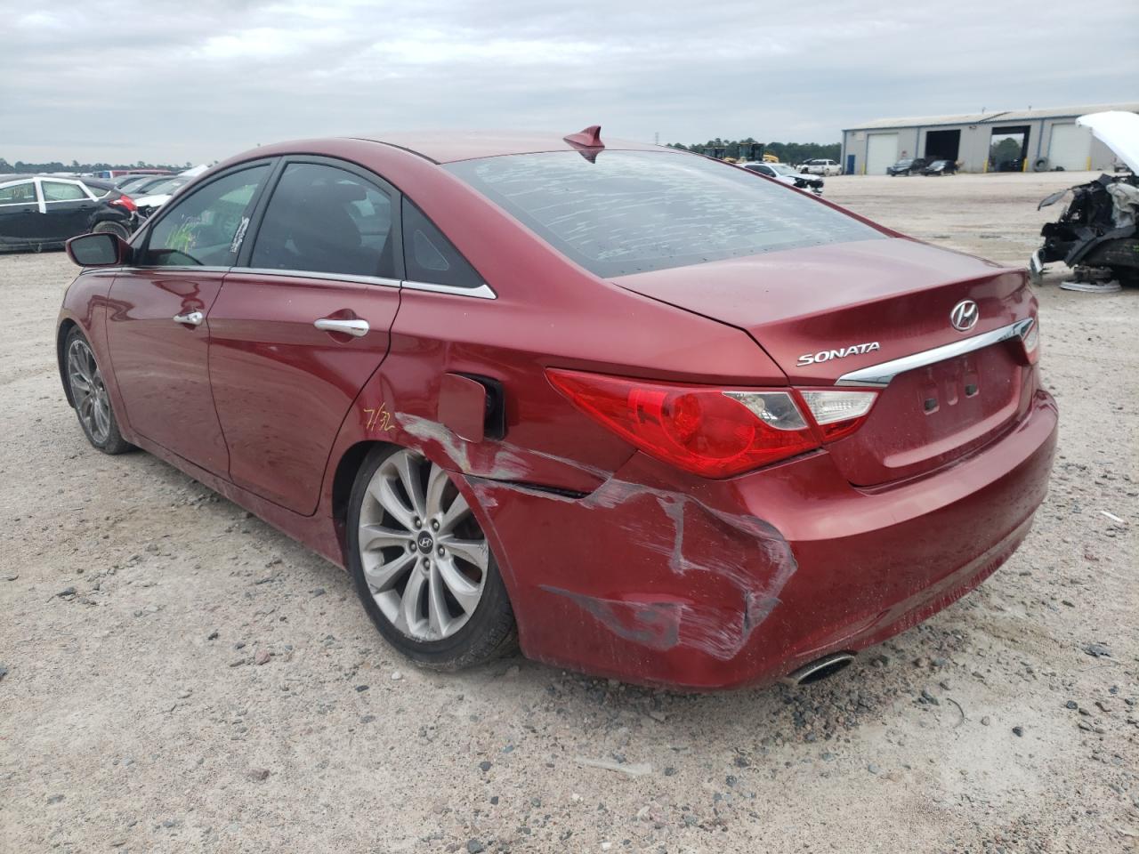 Photo 3 from auction – 2010 HYUNDAI SONATA SE with VIN 5NPEC4AC7CH326916