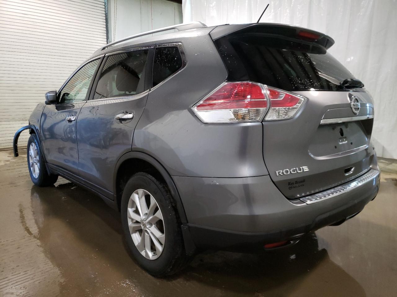 Photo 3 from auction – 2015 NISSAN ROGUE S with VIN KNMAT2MT0FP585061