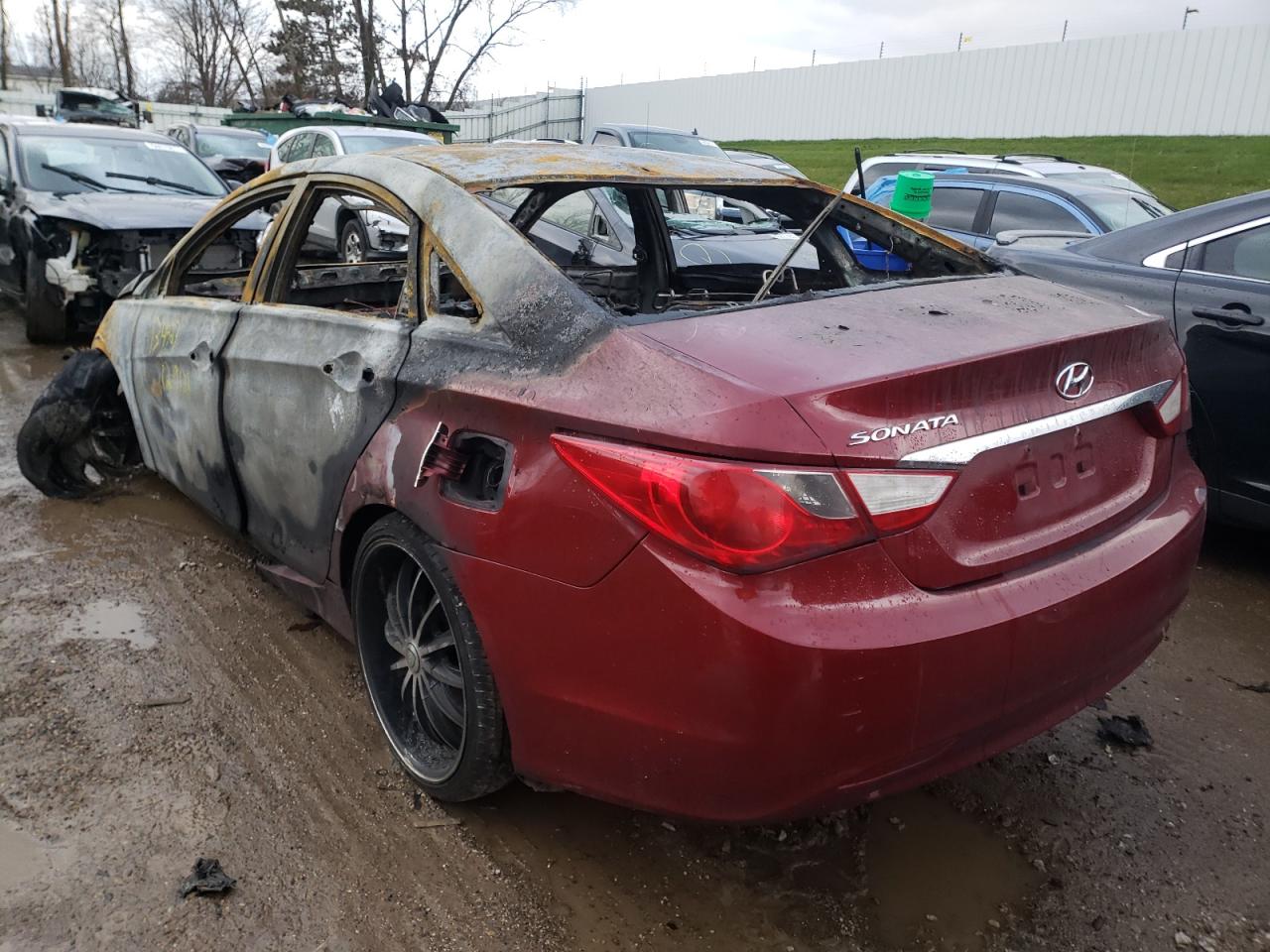 Photo 3 from auction – 2011 HYUNDAI SONATA with VIN 5NPEB4AC8BH080444