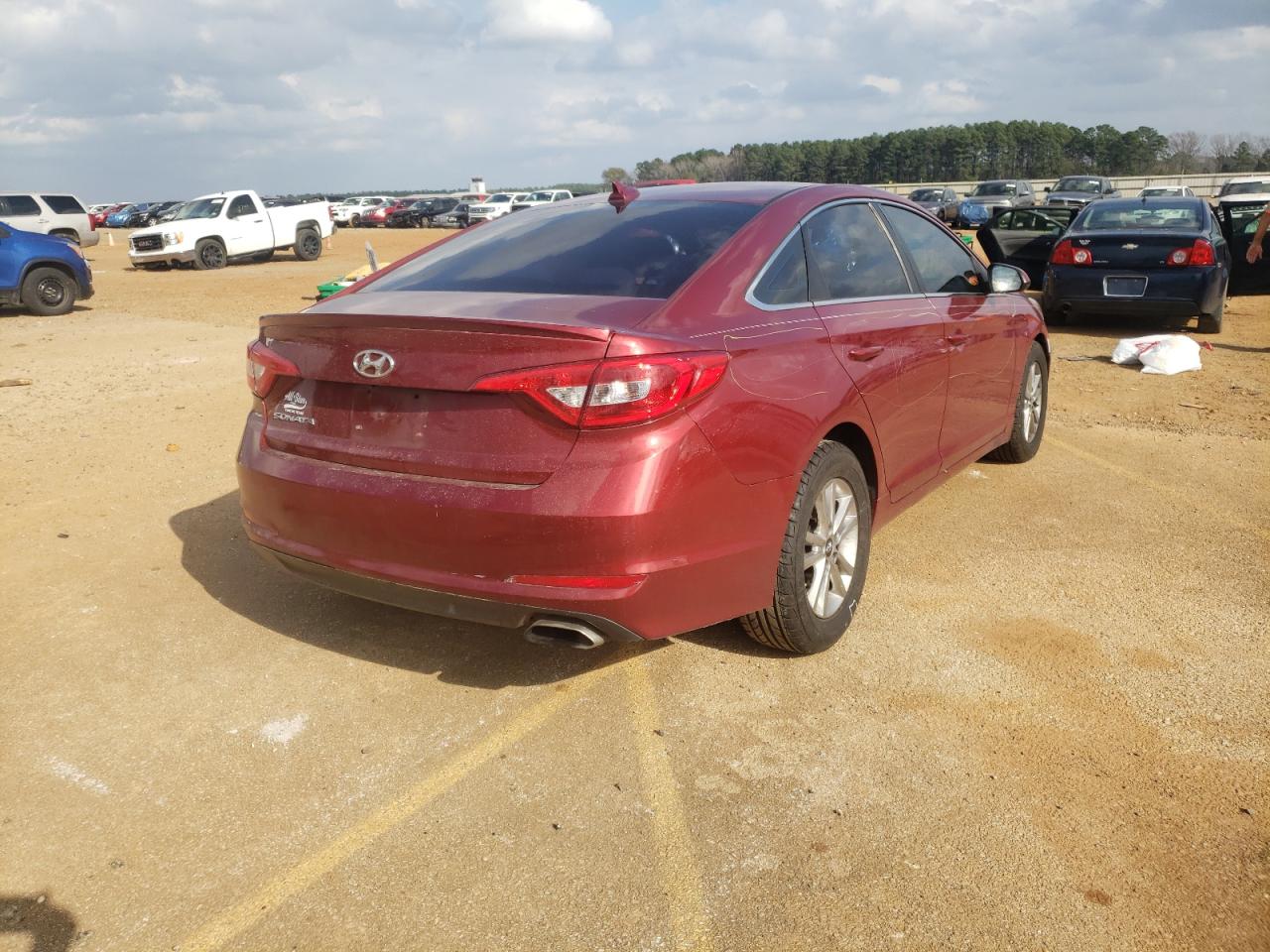 Photo 4 from auction – 2016 HYUNDAI SONATA SE with VIN 5NPE24AF3GH421301
