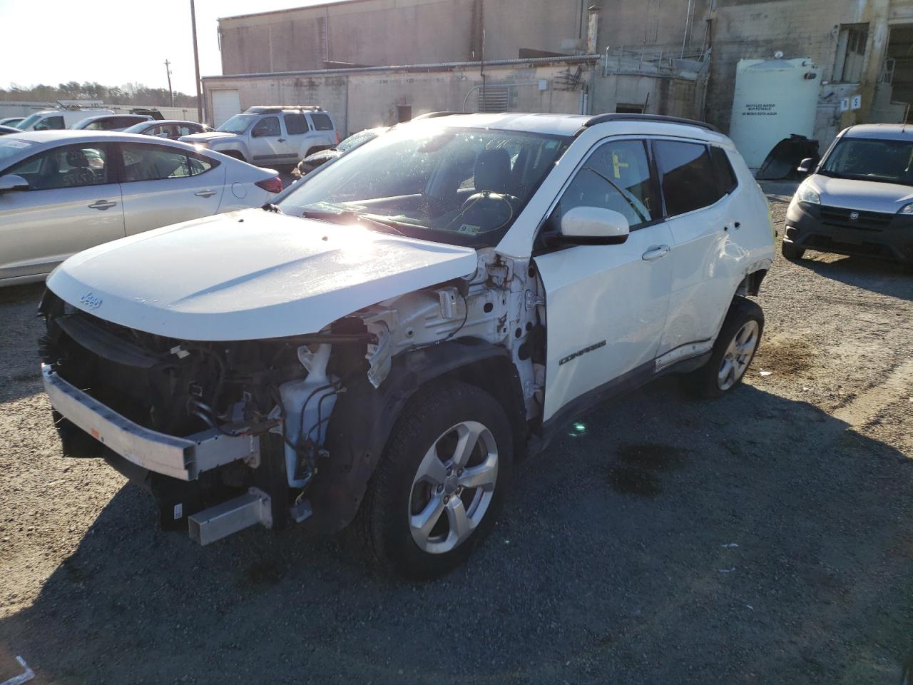Photo 2 from auction – 2017 JEEP COMPASS LA with VIN 3C4NJDBB9HT665390