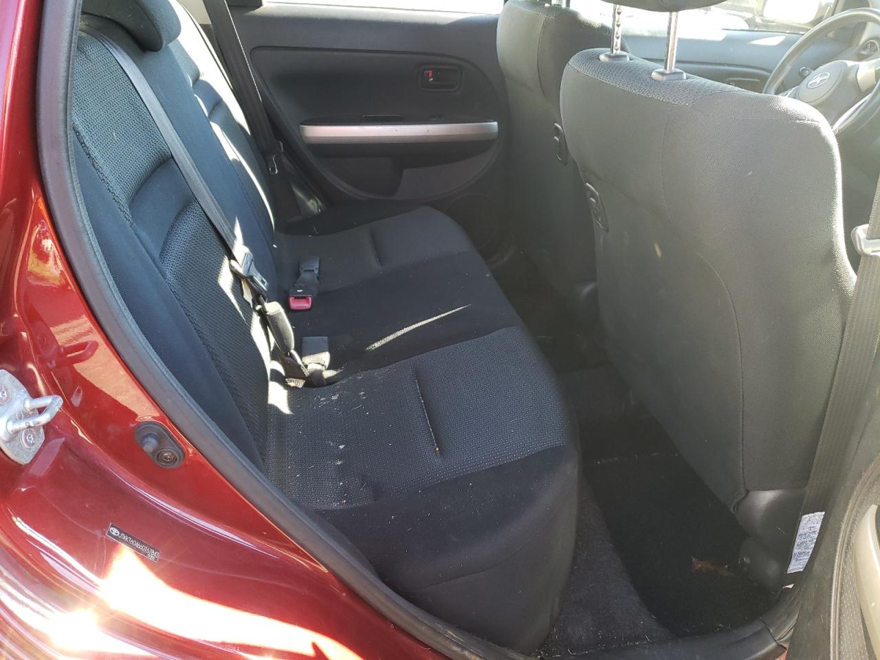 Photo 6 from auction – 2006 TOYOTA SCION XA with VIN JTKKT604660167843