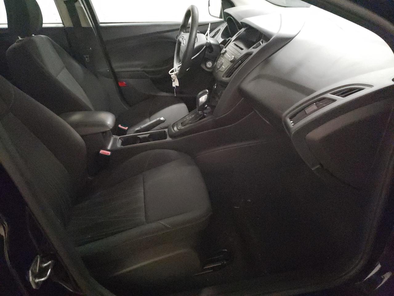 Фото 5 с аукциона – 2017 FORD FOCUS SE с VIN 1FADP3F20HL315128