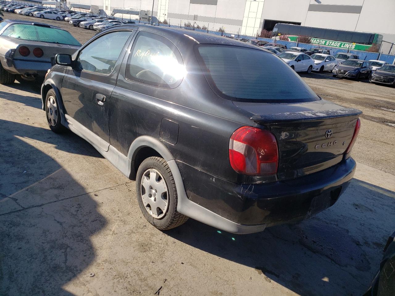 Photo 3 from auction – 2000 TOYOTA ECHO with VIN JTDAT1231Y5006560