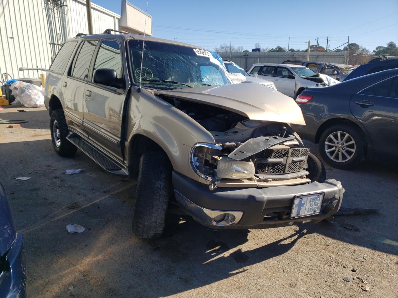 FORD EXPLORER X 2000 with VIN 1FMZU63X2YUB83022 - Photo from auction