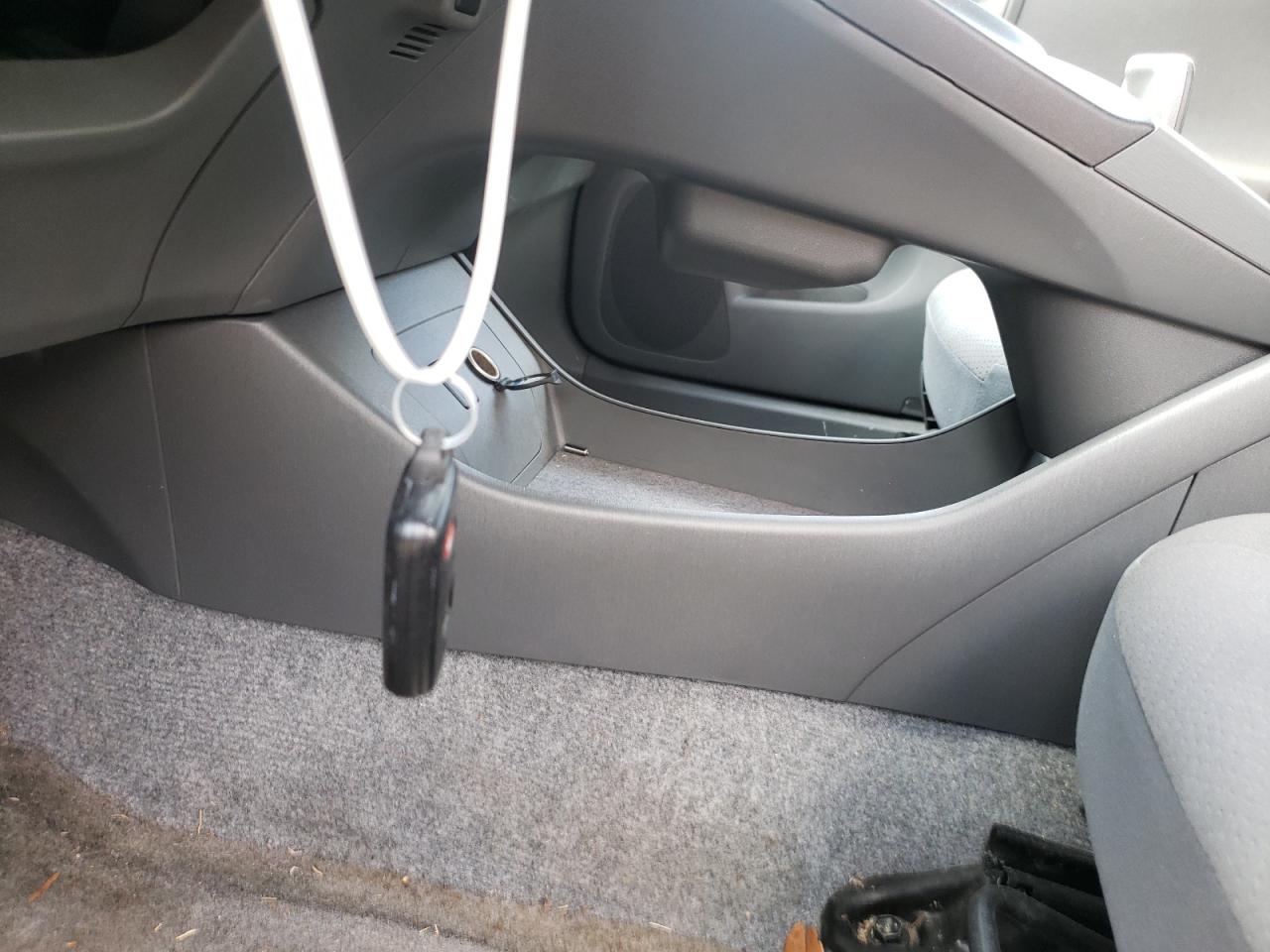 Photo 10 from auction – 2011 TOYOTA PRIUS with VIN JTDKN3DU5B1367207