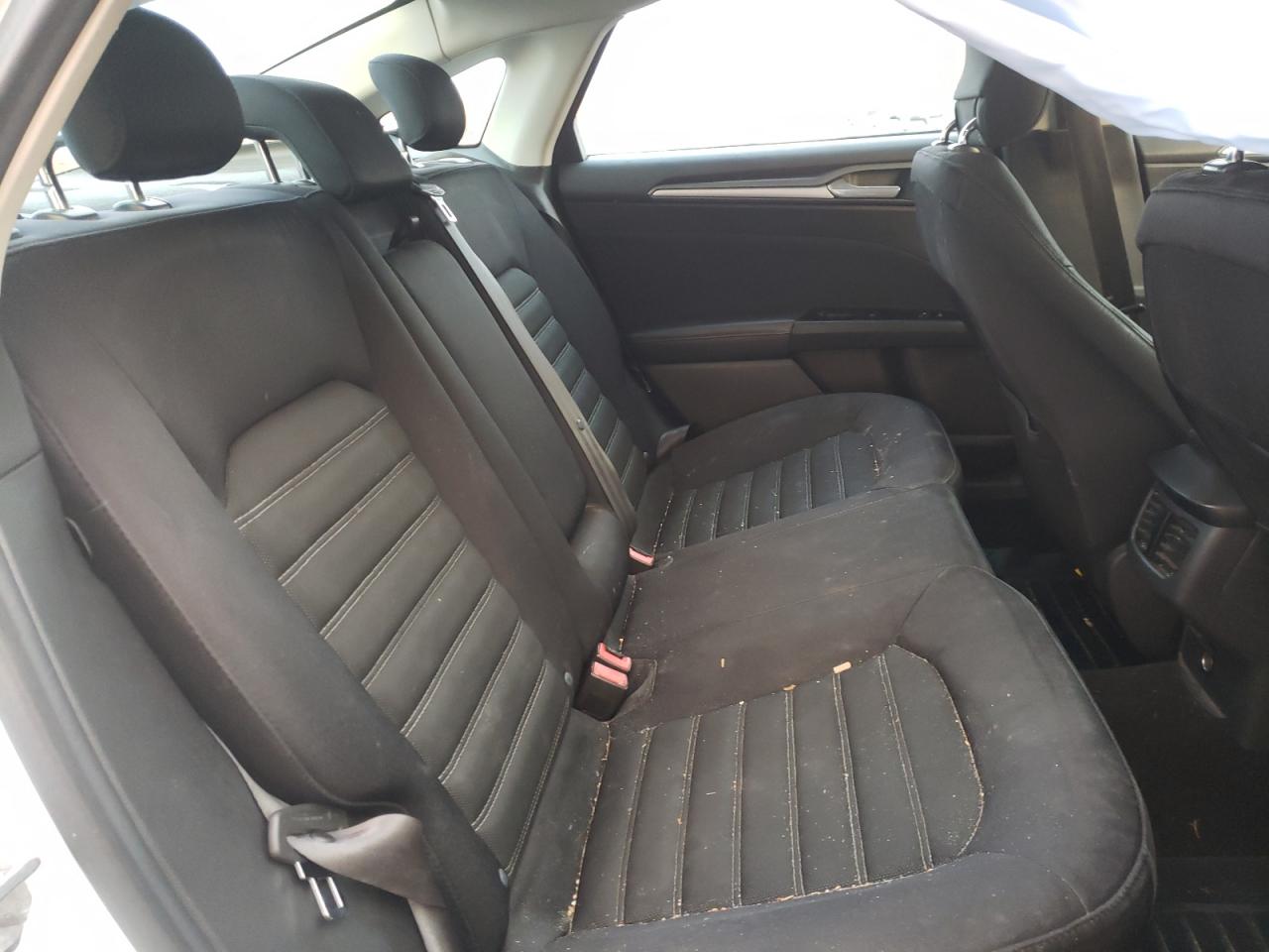 Photo 6 from auction – 2013 FORD FUSION SE with VIN 3FA6P0H70DR310619