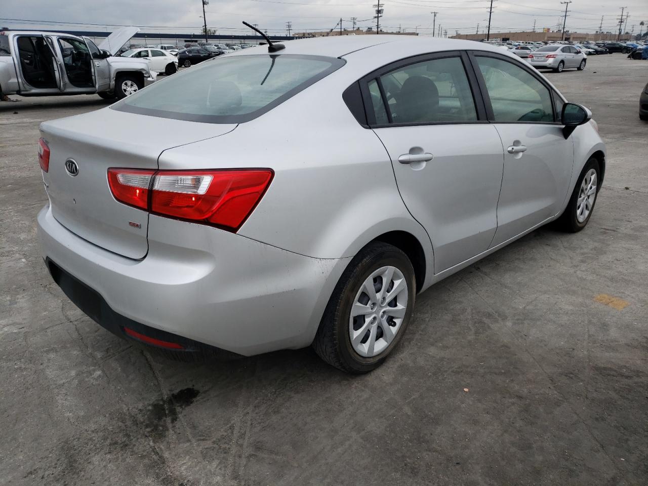 Photo 4 from auction – 2013 KIA RIO LX with VIN KNADM4A36D6111982