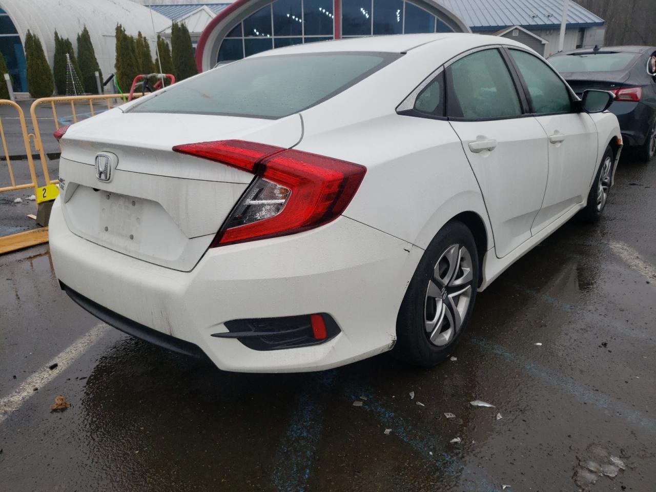 Photo 4 from auction – 2016 HONDA CIVIC LX with VIN 19XFC2F57GE238784
