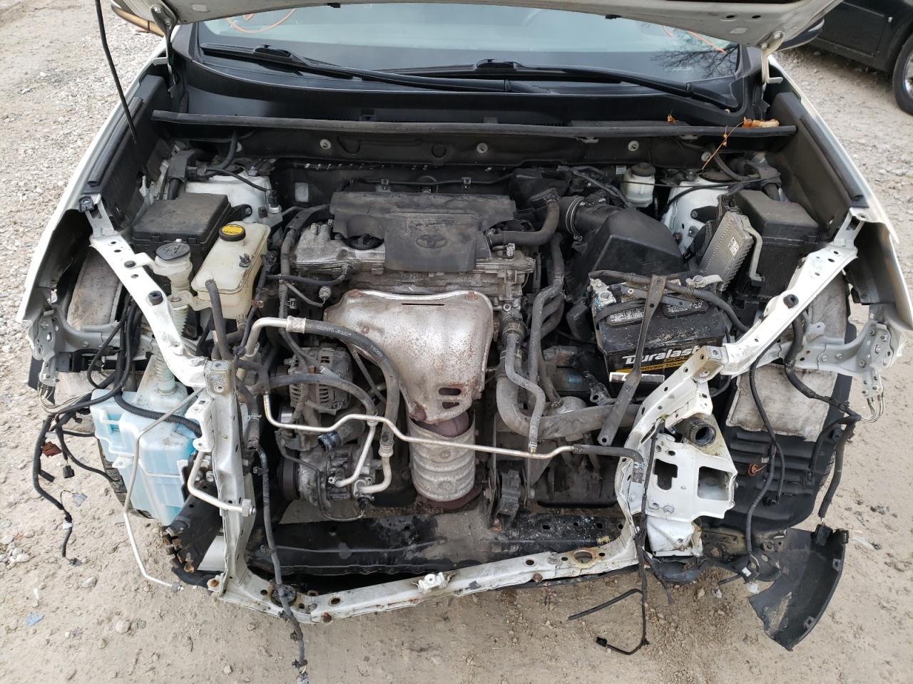 Photo 7 from auction – 2016 TOYOTA RAV4 XLE with VIN 2T3RFREV6GW451549