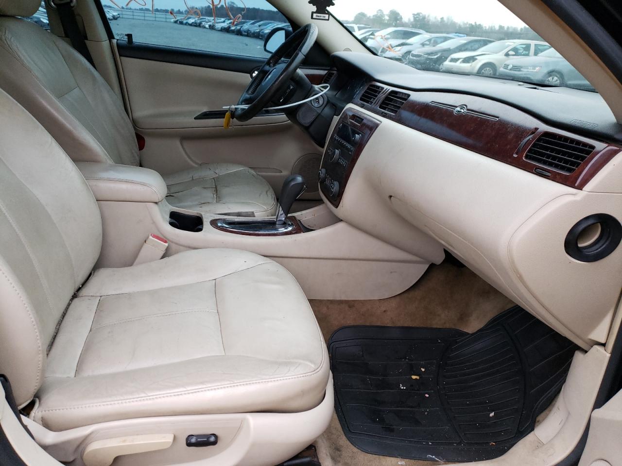 Photo 5 from auction – 2010 CHEVROLET IMPALA LT with VIN 2G1WB5EK8A1119506