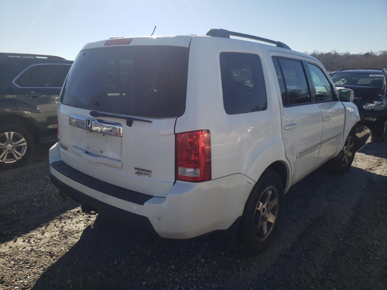 Photo 4 from auction – 2010 HONDA PILOT TOUR with VIN 5FNYF4H97AB031650