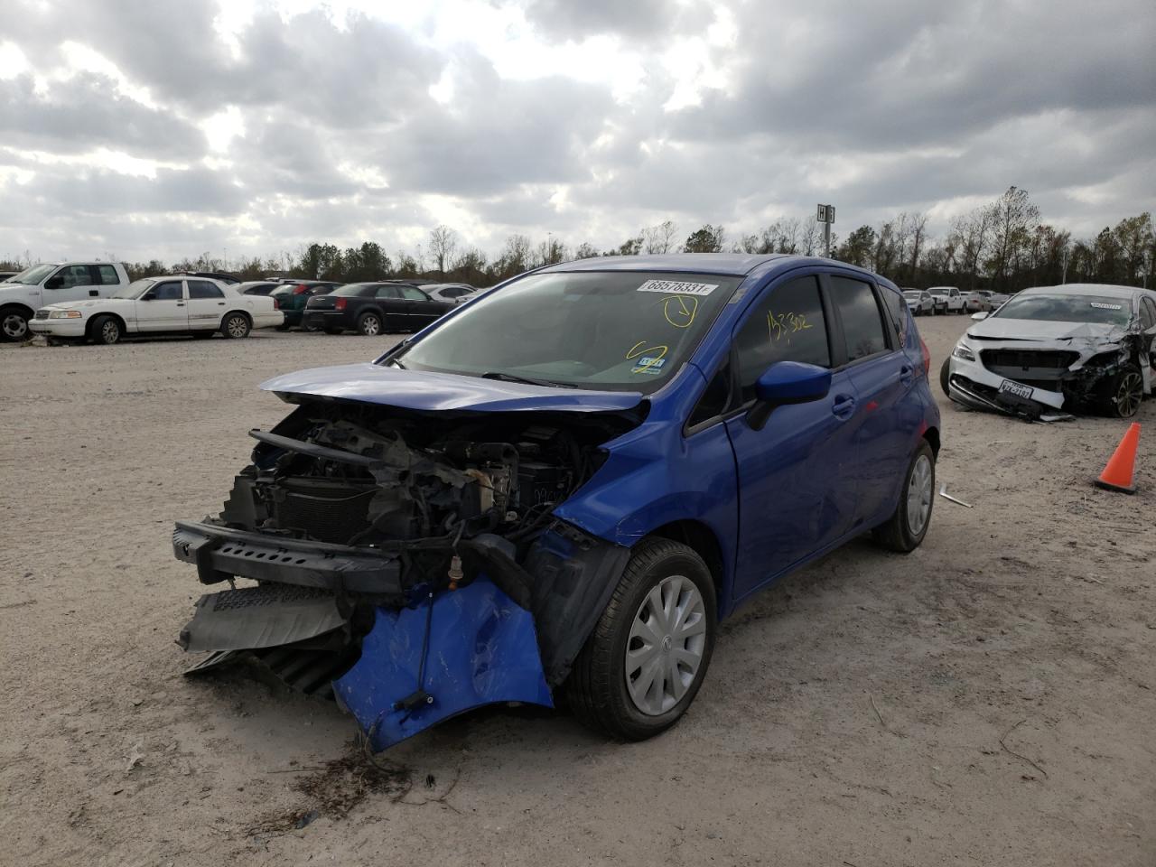 Photo 2 from auction – 2015 NISSAN VERSA NOTE with VIN 3N1CE2CPXFL377047