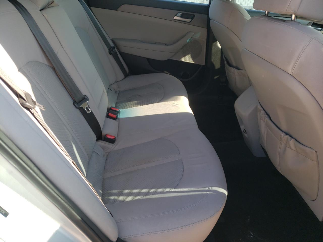 Photo 6 from auction – 2015 HYUNDAI SONATA SE with VIN 5NPE24AF0FH071124