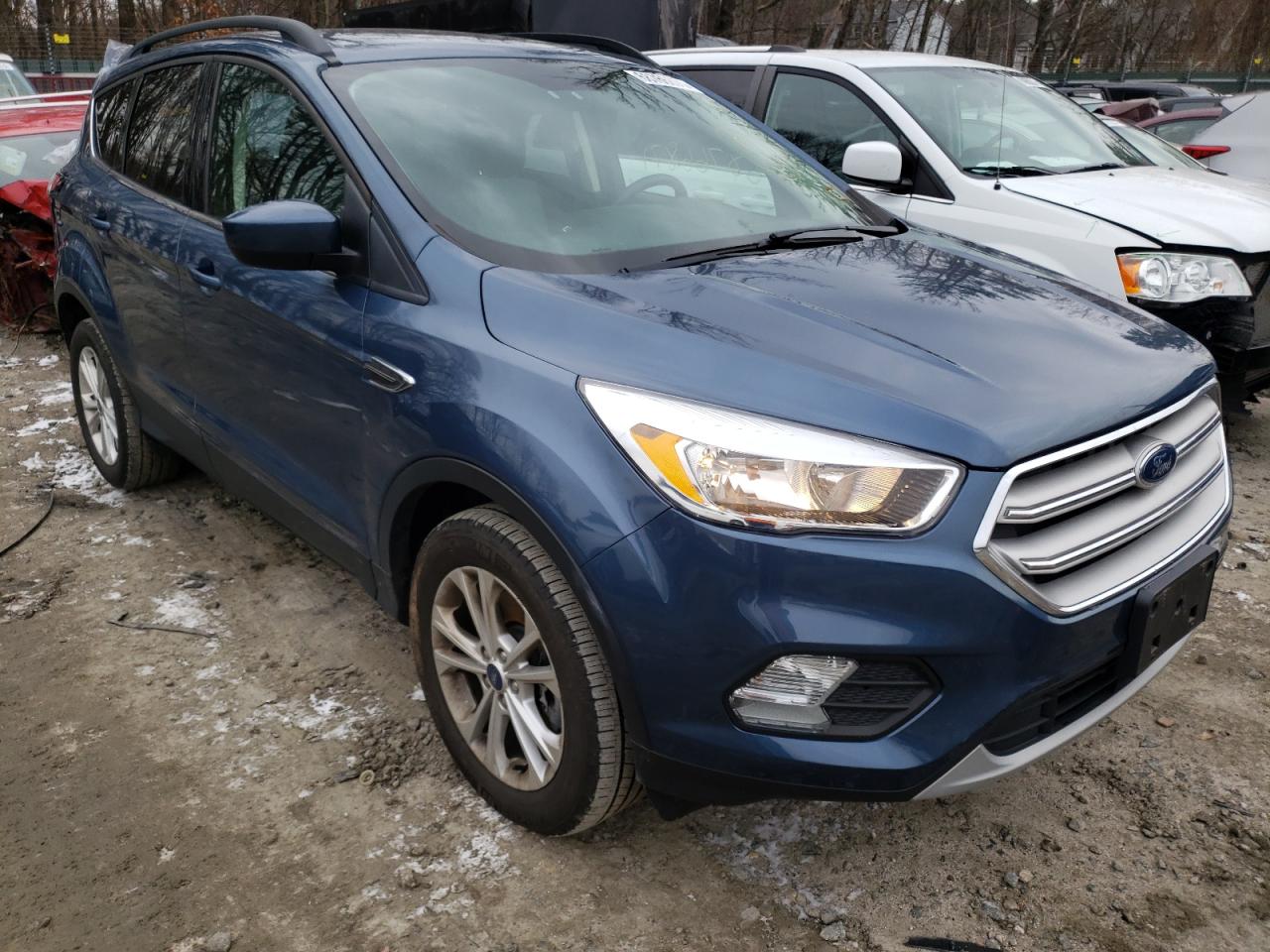 FORD ESCAPE SE 2018 with VIN 1FMCU9GD1JUB93148 - Photo from auction
