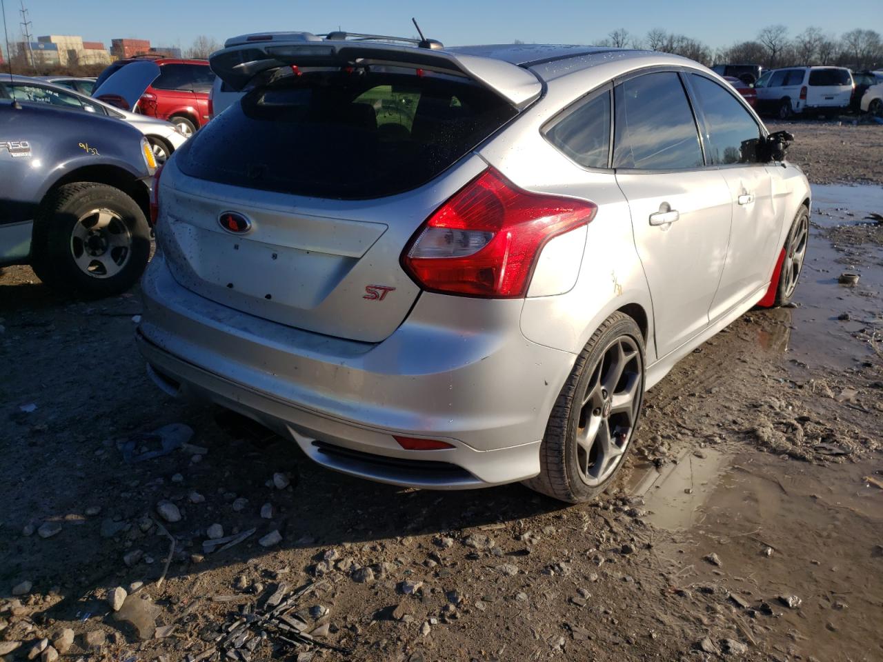 Photo 4 from auction – 2014 FORD FOCUS ST with VIN 1FADP3L90EL269250