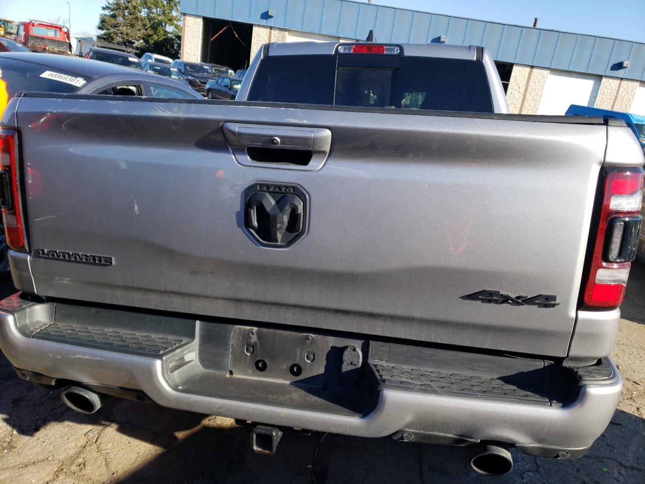 Photo 6 from auction – 2021 RAM 1500 LARAM with VIN 1C6SRFJTXMN624608