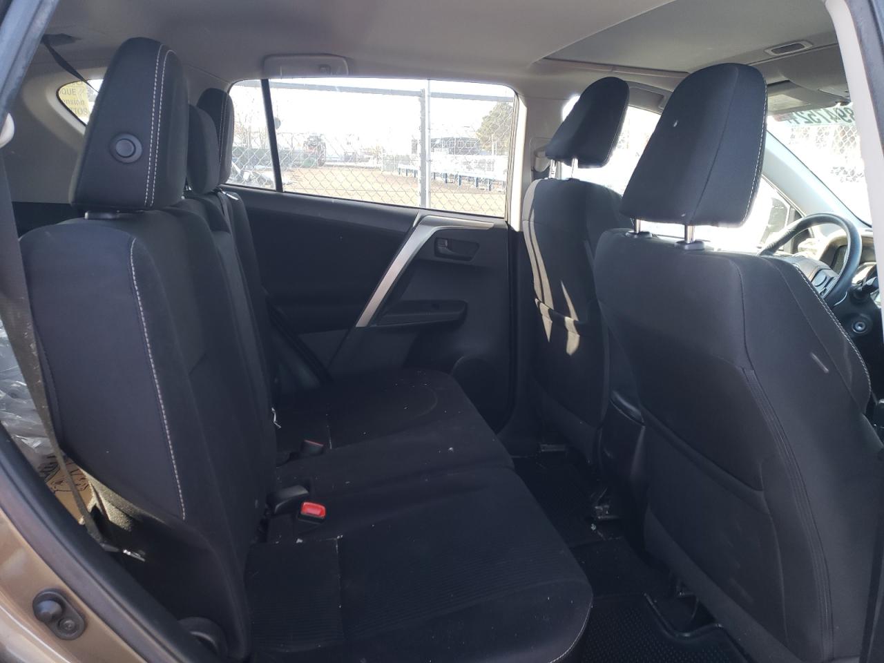 Photo 6 from auction – 2013 TOYOTA RAV4 XLE with VIN 2T3RFREV2DW001733