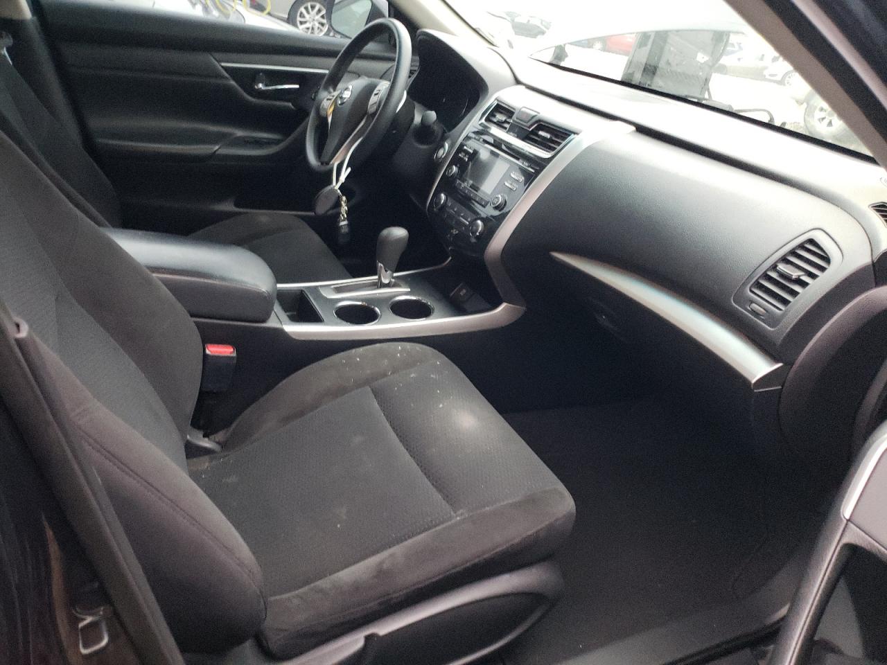 Photo 5 from auction – 2015 NISSAN ALTIMA 2.5 with VIN 1N4AL3AP3FC427064