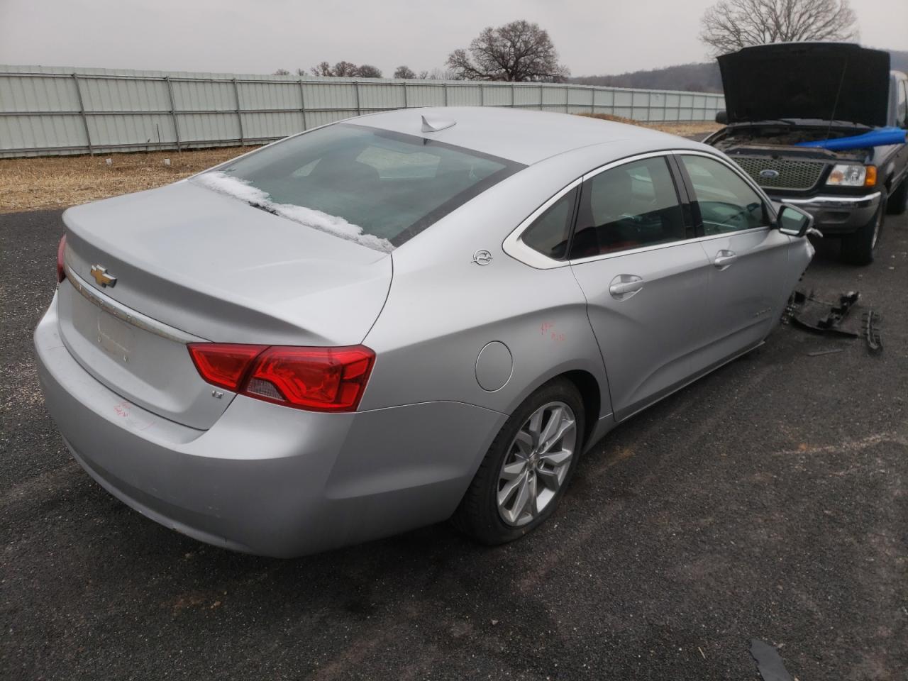 Photo 4 from auction – 2017 CHEVROLET IMPALA LT with VIN 2G1105S30H9174864