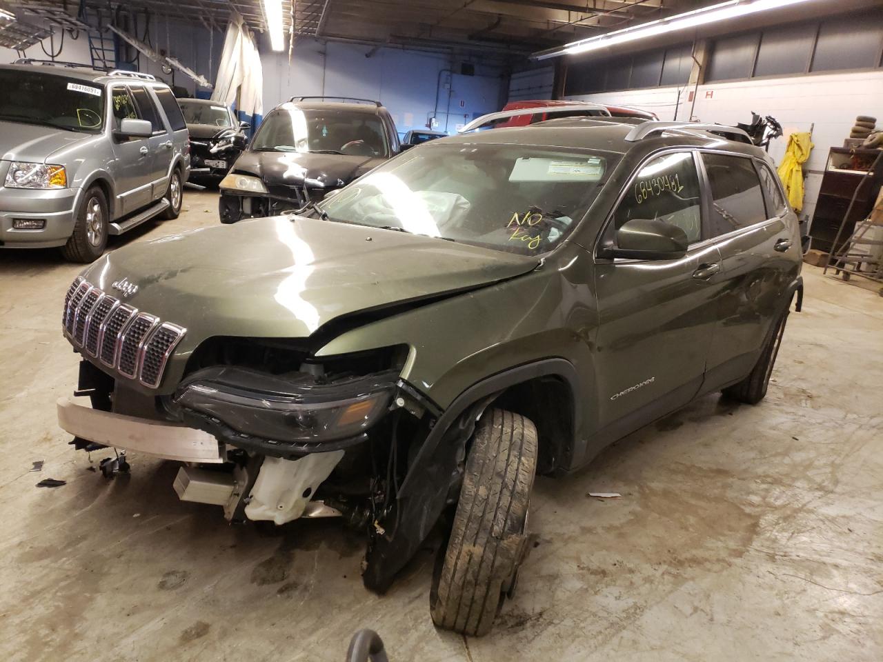 Photo 2 from auction – 2019 JEEP CHEROKEE L with VIN 1C4PJMCB4KD412532