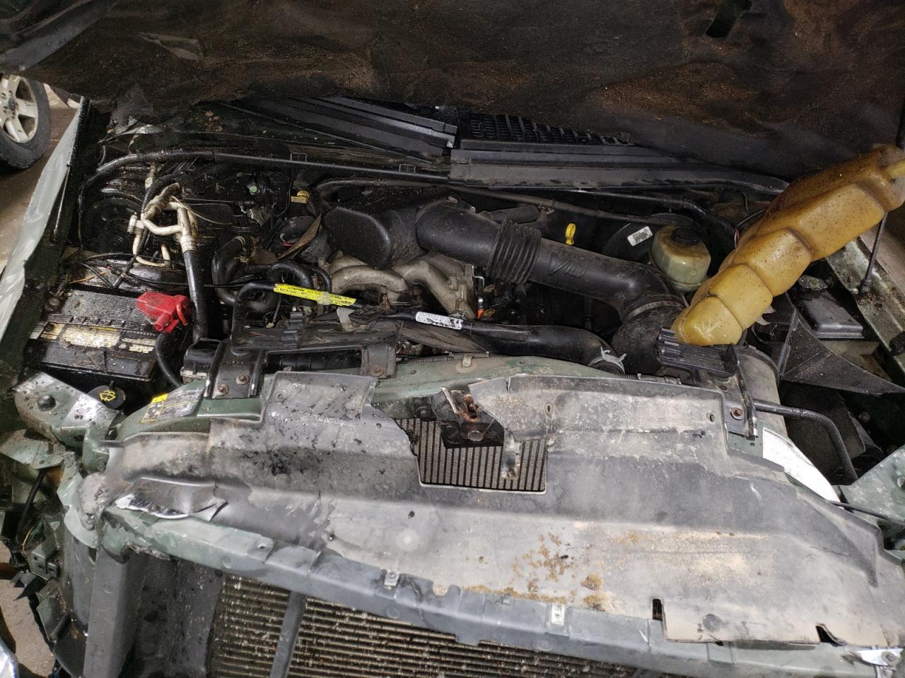 Photo 7 from auction – 2002 FORD EXCURSION with VIN 1FMNU43SX2EB40136