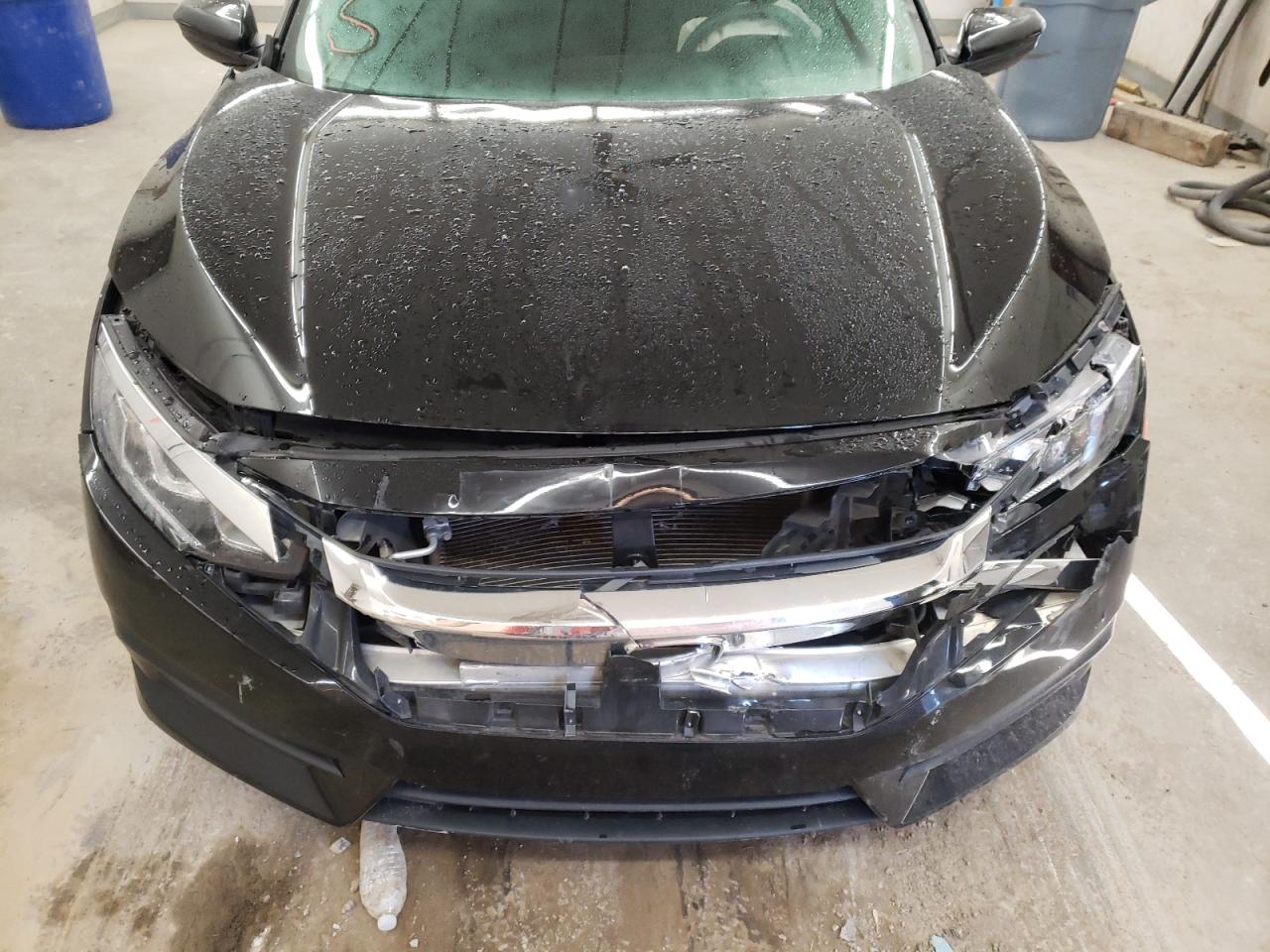 Photo 7 from auction – 2016 HONDA CIVIC LX with VIN 19XFC2F55GE015580