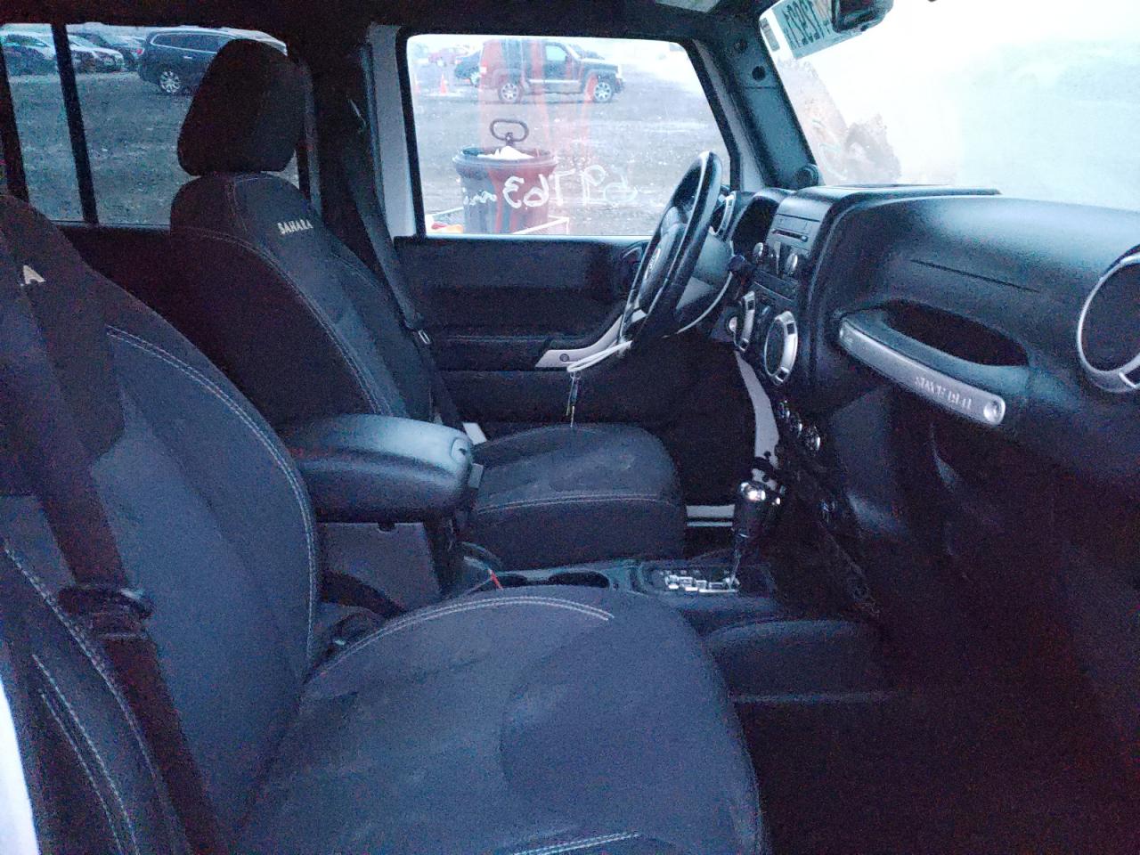 Photo 5 from auction – 2014 JEEP WRANGLER U with VIN 1C4BJWEG7EL160526