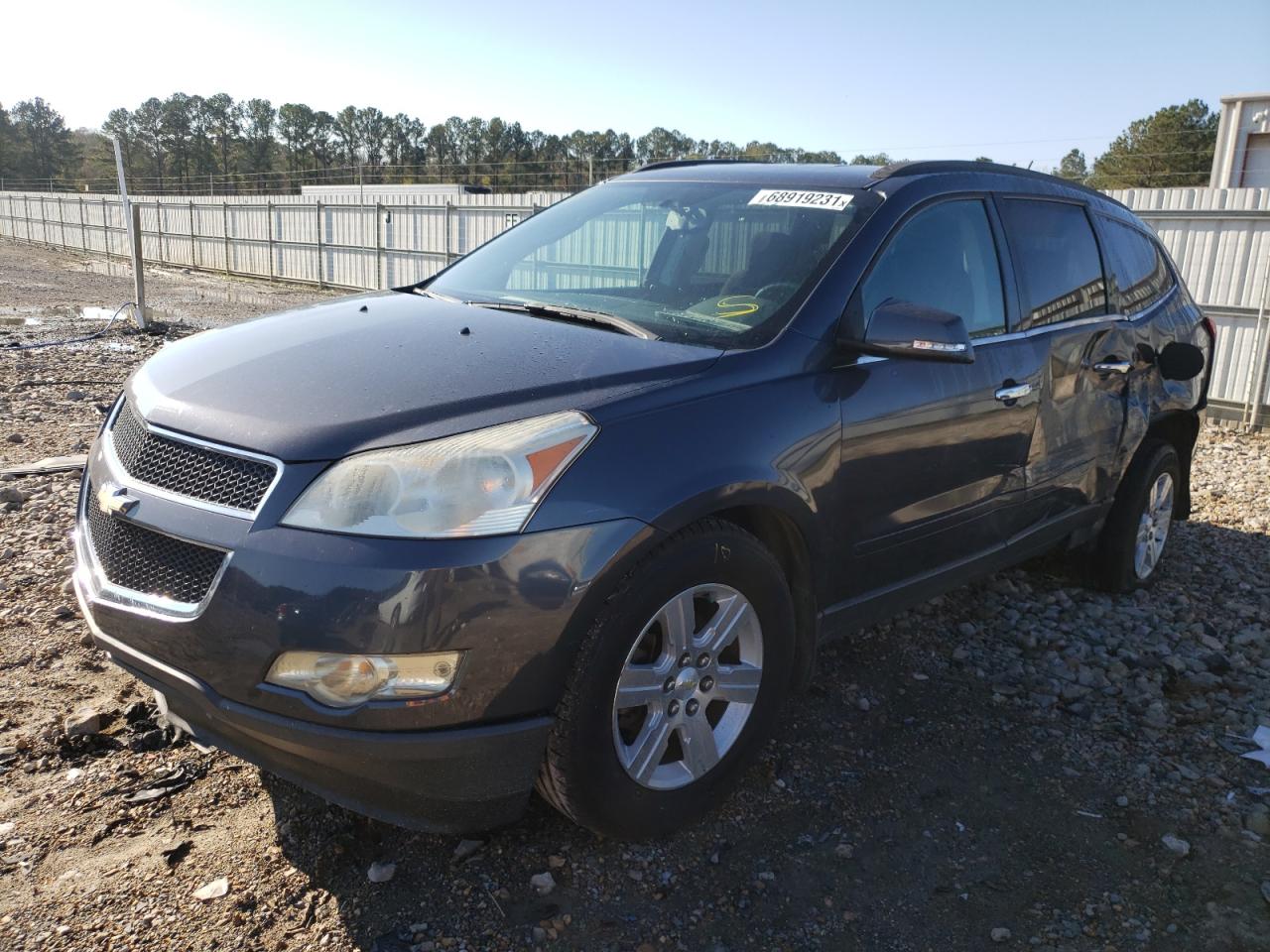 Photo 2 from auction – 2011 CHEVROLET TRAVERSE L with VIN 1GNKRGED7BJ245174